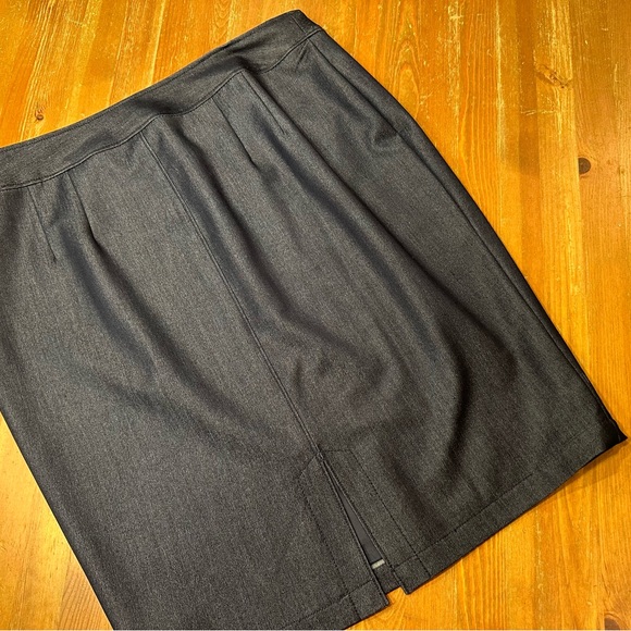 LN Plus Size Navy Blue Lane Bryant Knee-Length Pencil Skirt with Slit Size 20 - Picture 5 of 10